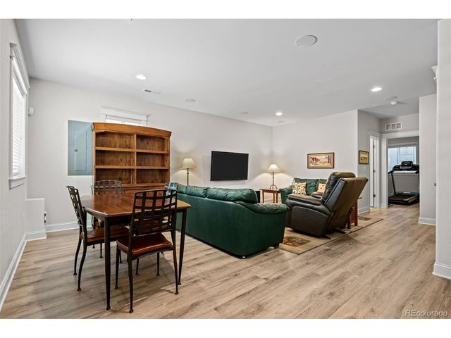 5093 Valentia St, Denver, CO 80238