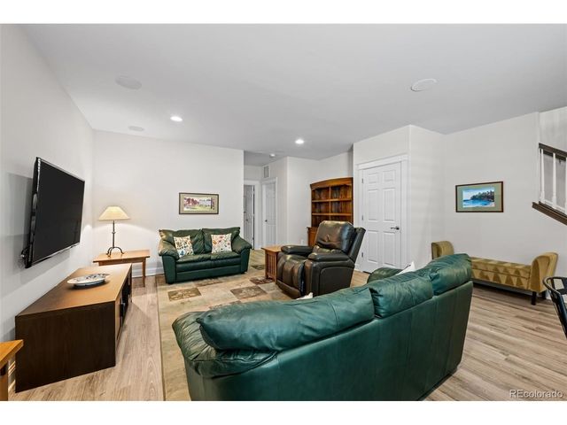 5093 Valentia St, Denver, CO 80238