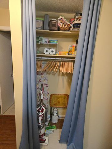 2616 Harriet Avenue 202, Minneapolis, MN 55408