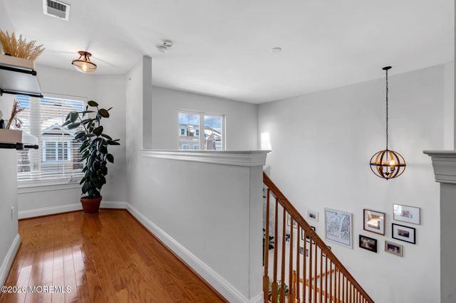 712 Abby Road, Middletown, NJ 07748