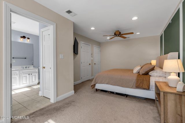 712 Abby Road, Middletown, NJ 07748