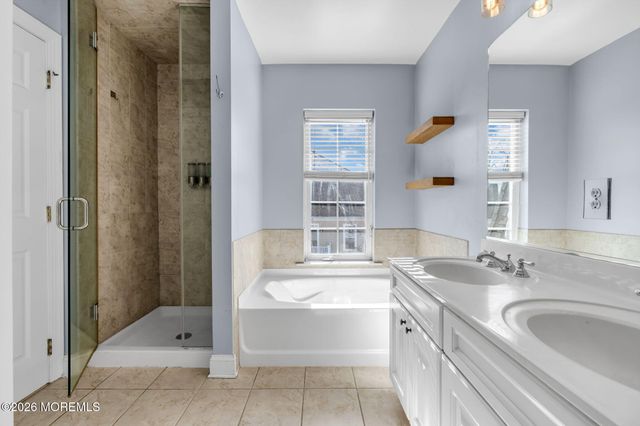 712 Abby Road, Middletown, NJ 07748