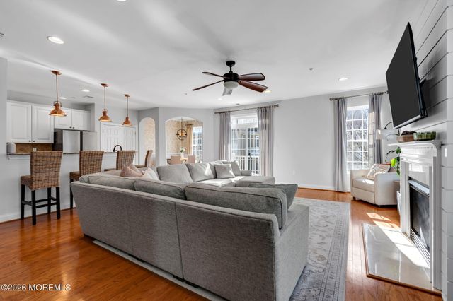 712 Abby Road, Middletown, NJ 07748