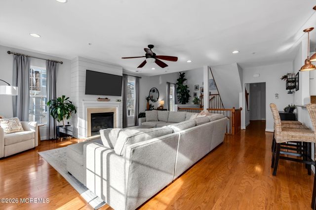 712 Abby Road, Middletown, NJ 07748