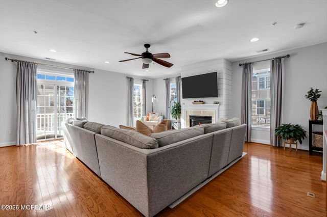 712 Abby Road, Middletown, NJ 07748