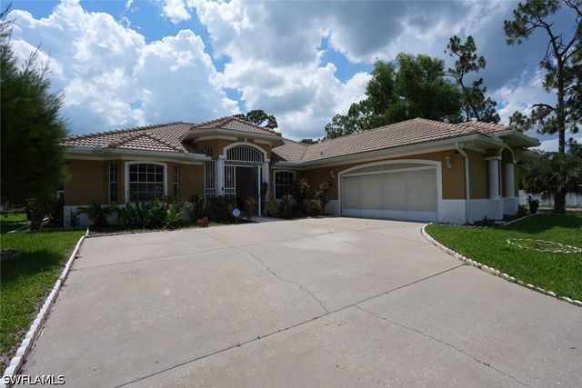 219 Columbus AVE, Lehigh Acres, FL 33936