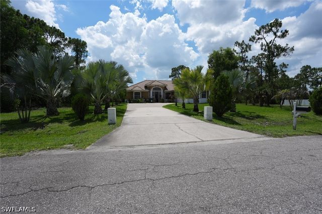 219 Columbus AVE, Lehigh Acres, FL 33936