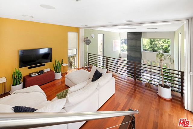 417 Venice Way, Venice, CA 90291