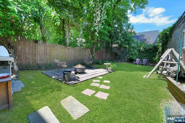 14 Wheeler Street, Montclair, NJ 07042