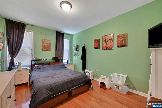 14 Wheeler Street, Montclair, NJ 07042