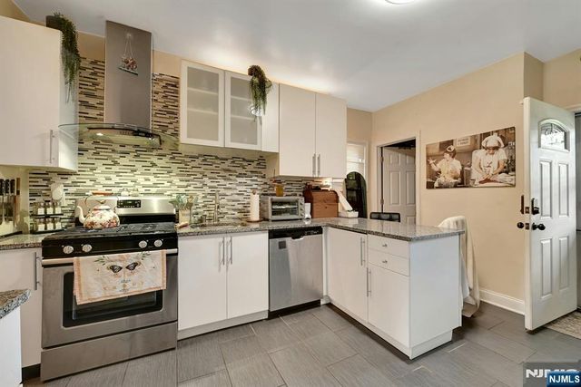 14 Wheeler Street, Montclair, NJ 07042