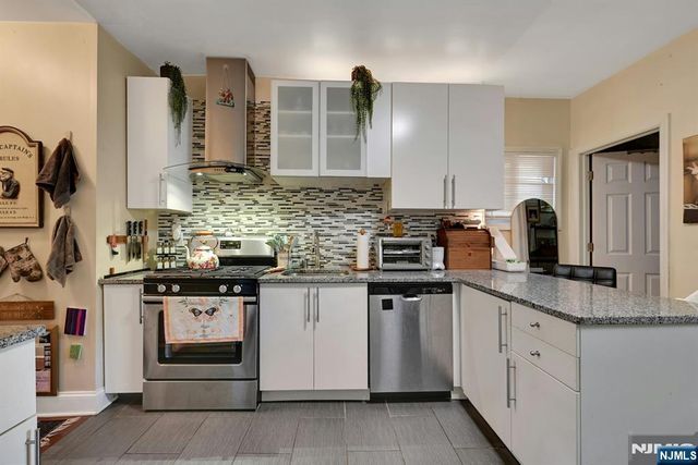 14 Wheeler Street, Montclair, NJ 07042