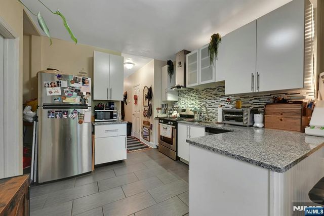 14 Wheeler Street, Montclair, NJ 07042