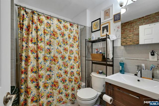 14 Wheeler Street, Montclair, NJ 07042