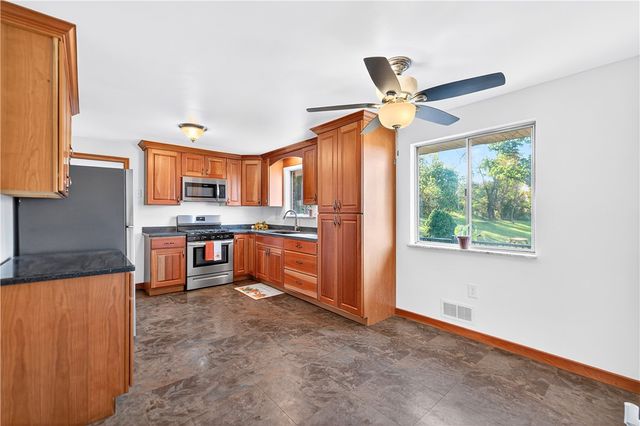 14 Holt Dr, Union Twp, PA 15332