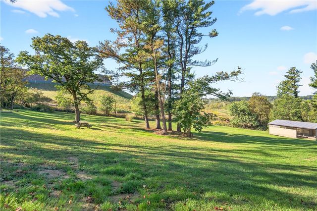 14 Holt Dr, Union Twp, PA 15332