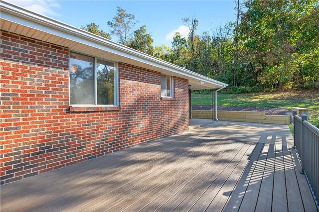 14 Holt Dr, Union Twp, PA 15332