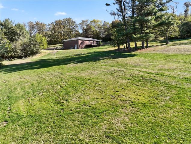 14 Holt Dr, Union Twp, PA 15332