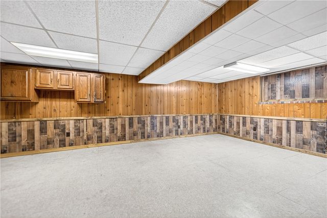 14 Holt Dr, Union Twp, PA 15332