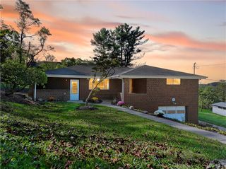 14 Holt Dr, Union Twp, PA 15332