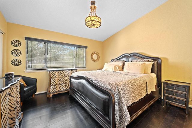 5628 NW 99th Lane, Coral Springs, FL 33076