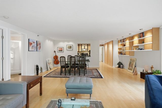 44 Elm Street 109, Worcester, MA 01609