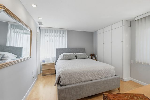 44 Elm Street 109, Worcester, MA 01609