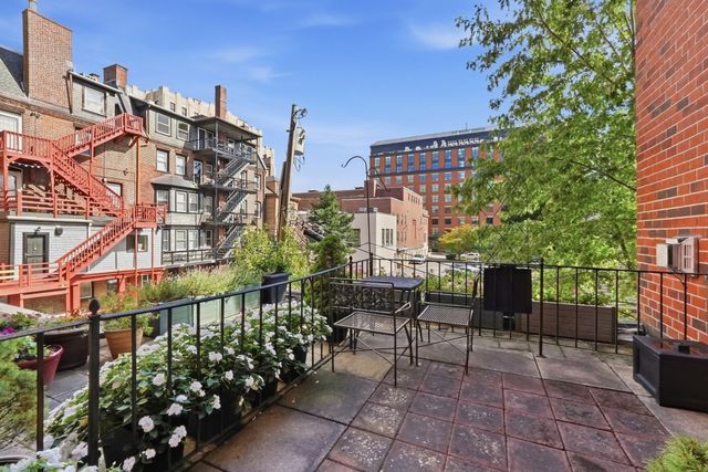 44 Elm Street 109, Worcester, MA 01609