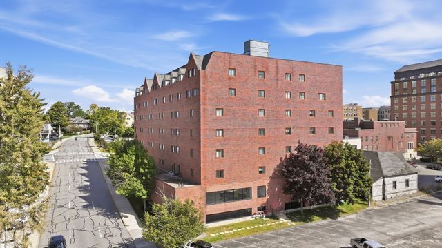 44 Elm Street 109, Worcester, MA 01609