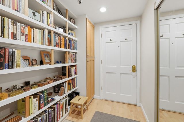 44 Elm Street 109, Worcester, MA 01609