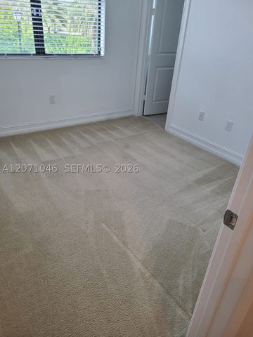 11362 SW 15th St, Pembroke Pines, FL 33025