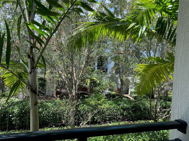 11362 SW 15th St, Pembroke Pines, FL 33025