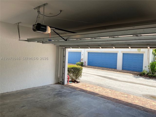 11362 SW 15th St, Pembroke Pines, FL 33025