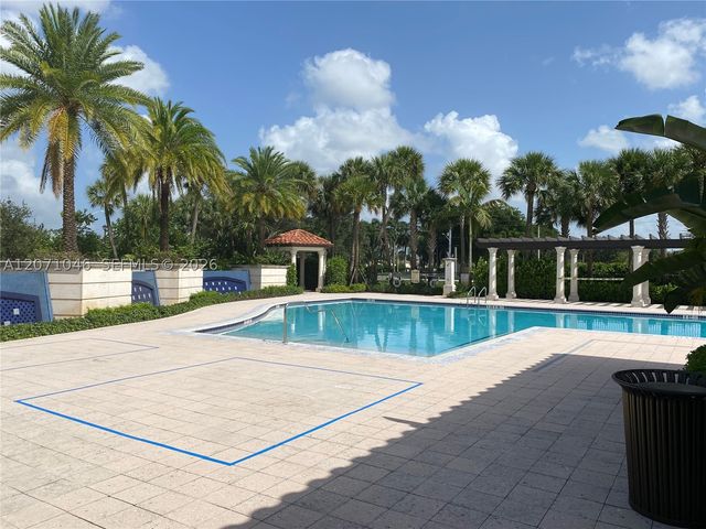 11362 SW 15th St, Pembroke Pines, FL 33025