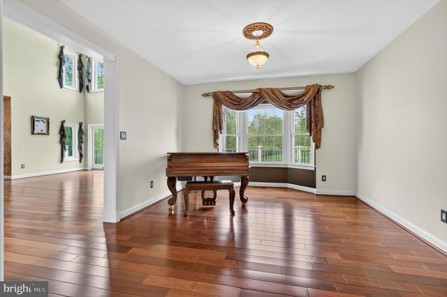 14 BALTUSROL TER, Moorestown, NJ 08057