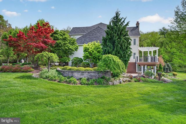 14 BALTUSROL TER, Moorestown, NJ 08057