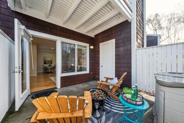 59 Marina Lakes Dr, Richmond, CA 94804