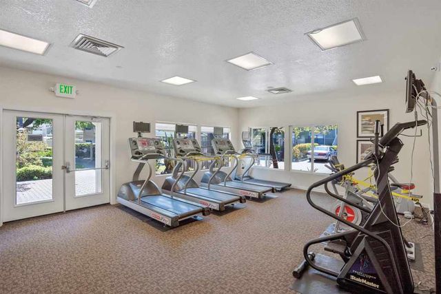 59 Marina Lakes Dr, Richmond, CA 94804