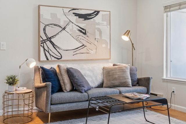 59 Marina Lakes Dr, Richmond, CA 94804