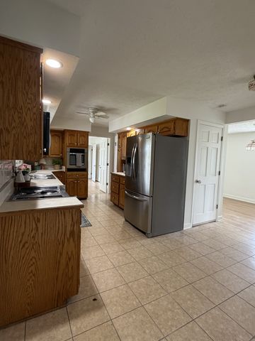 1512 Hadley Ave, Old Hickory, TN 37138