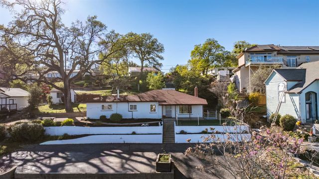 10280 Argonaut Dr, Jackson, CA 95642