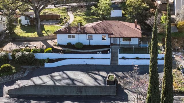 10280 Argonaut Dr, Jackson, CA 95642