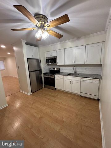 22-D AVON DR, Hightstown, NJ 08520