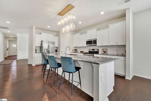 304 Double Crest Drive, Taylors, SC 29687