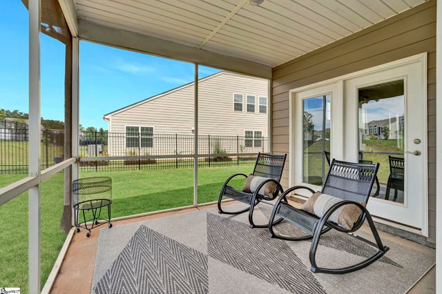304 Double Crest Drive, Taylors, SC 29687