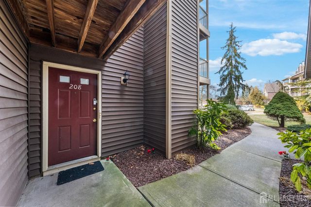 208 Blew Court, East Brunswick, NJ 08816