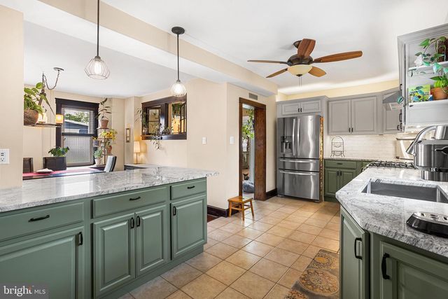 211 EDGEWOOD AVE, Delanco, NJ 08075