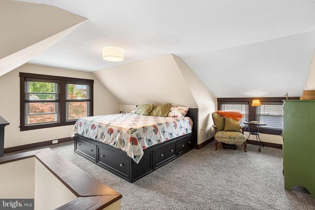 211 EDGEWOOD AVE, Delanco, NJ 08075
