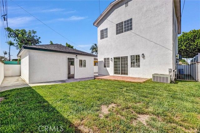 1200 S Castlegate, Compton, CA 90221