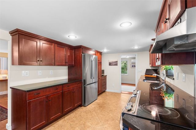 90 Battey Meetinghouse Road, Scituate, RI 02857